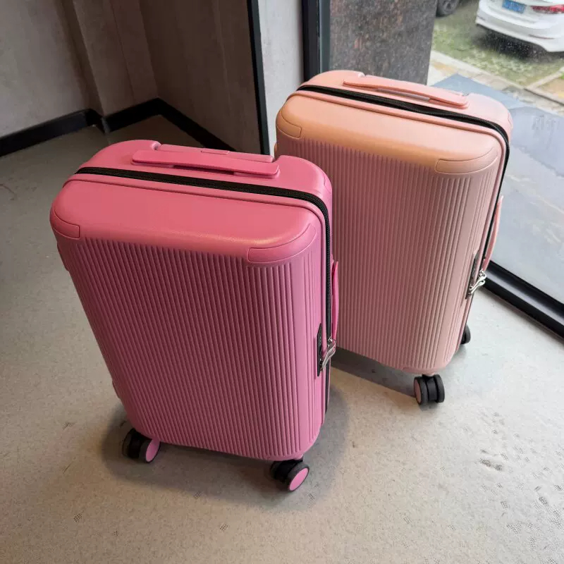 Cabin Size Lightweight Travel Trolley - 20インチのトロリースーツケース、28インチの機内持ち込み可能な軽量旅行用スーツケース。学生向けのコンビネーションロック付きで、静音キャスターを採用。